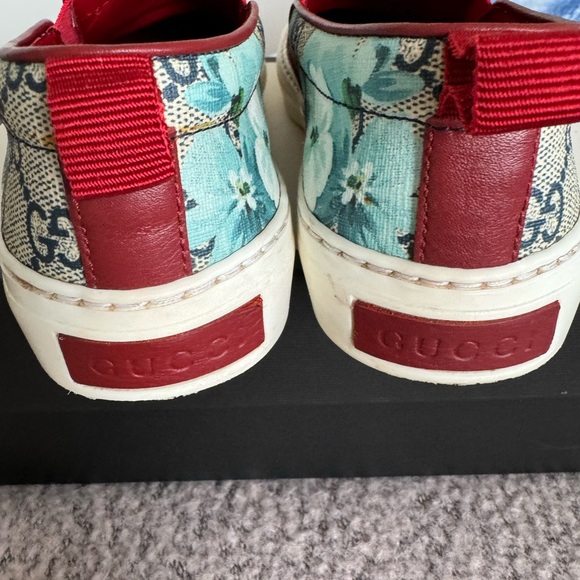 Gucci Supreme flora slip on sneakers - Picture 2 of 10